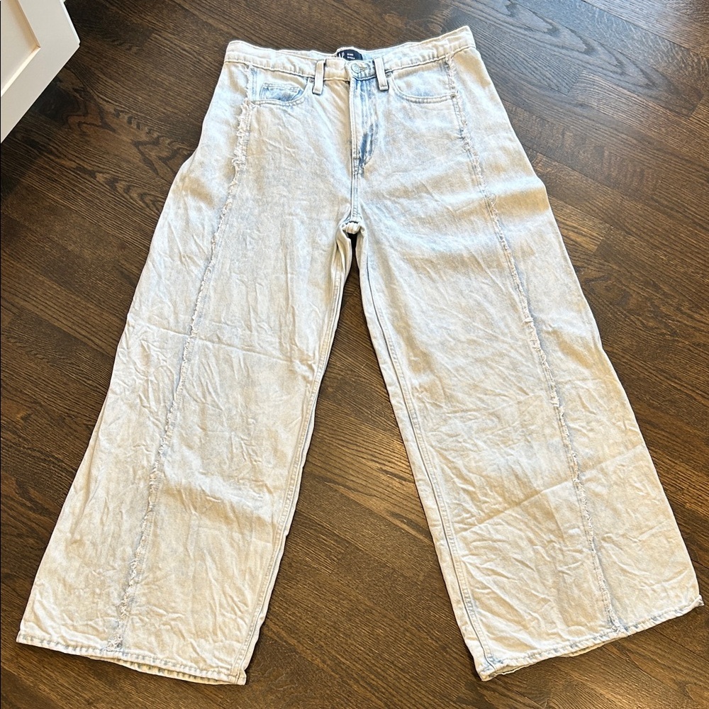 Gap Baggy Light Isla Wash Wide-Leg Ultra Soft Frayed Seam Jeans Bohemian Size 8 - Picture 3 of 14